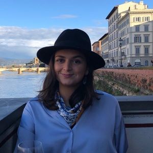 Meet your Posher, Lauren